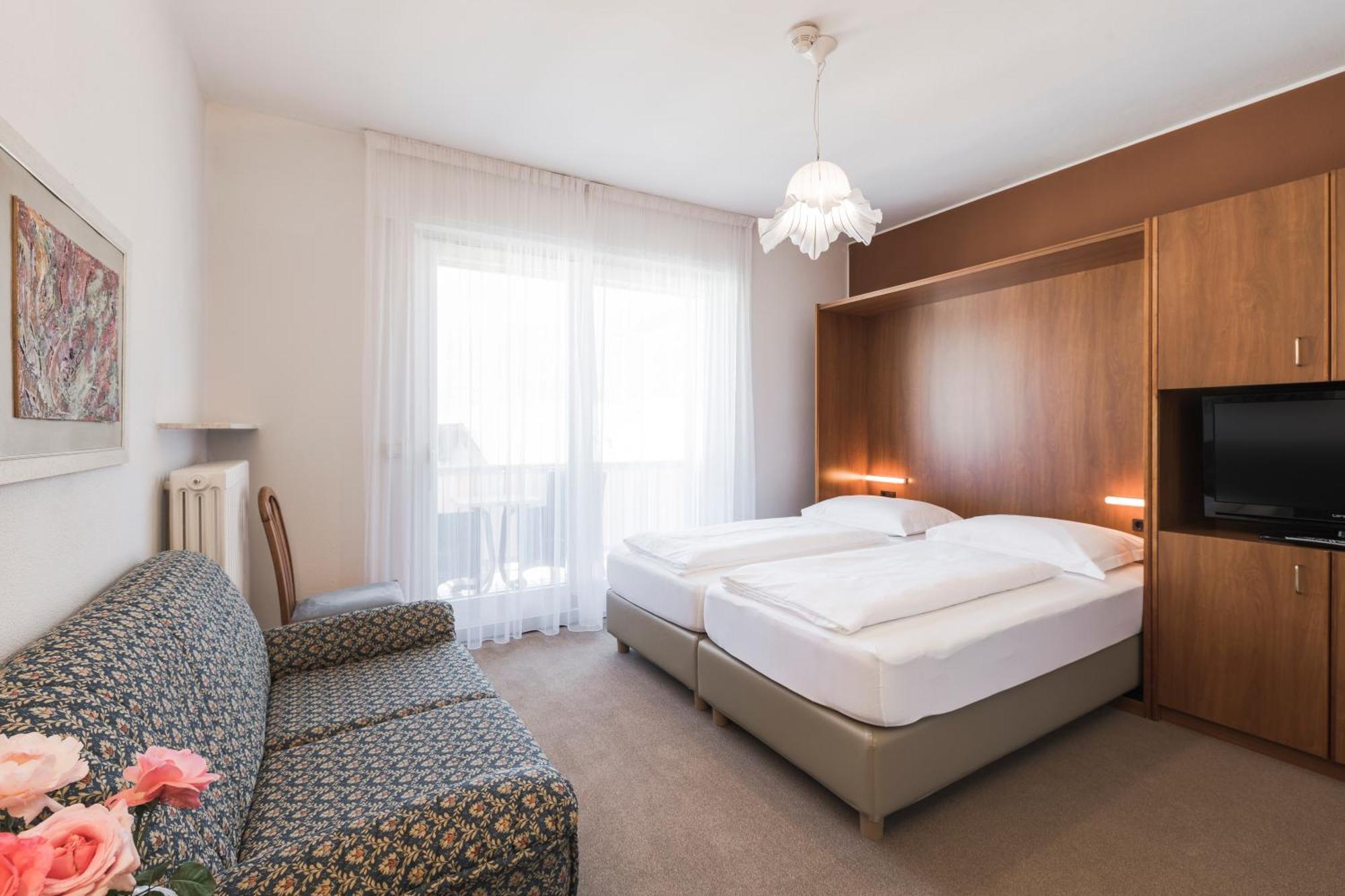 Residence Desiree Classic & Design Meran Zimmer foto
